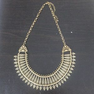Statement necklace
